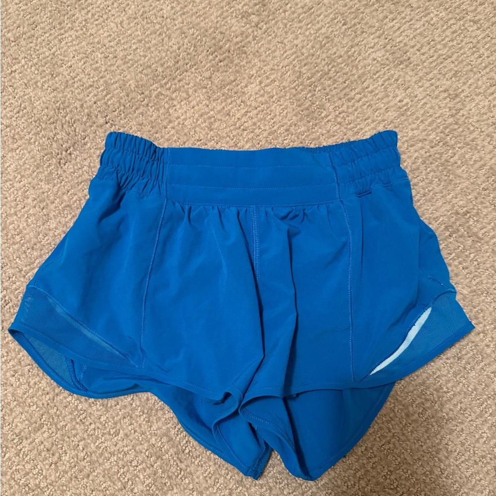 Lululemon Hotty Hot Short 2.5” Size 4